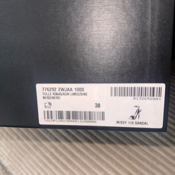 Saint Laurent Black Heels Timeless Elegance - Picture 5 of 5